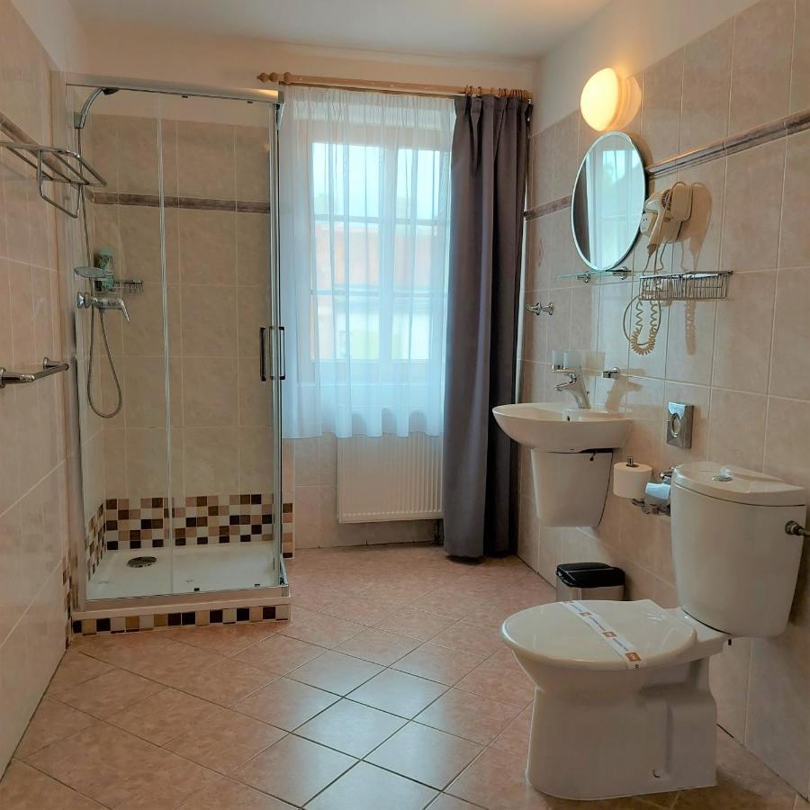 Hotel Vltava Frymburk Buitenkant foto